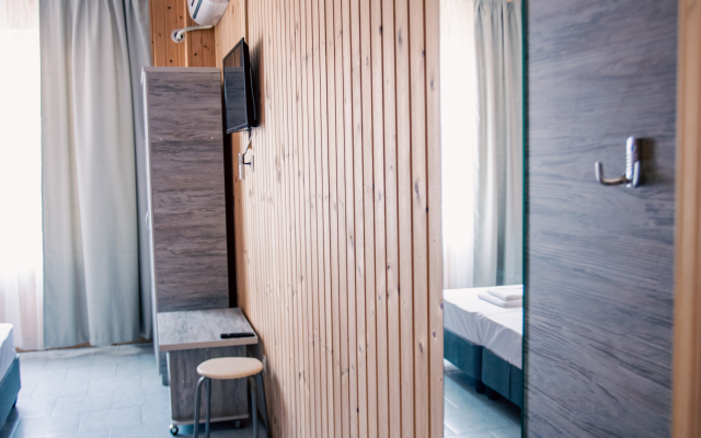 Mari Guest house