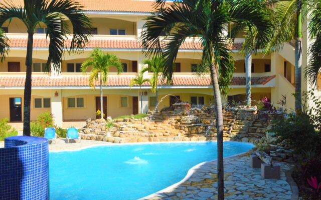 The Palm Beach Luxury Condo Apart-Hotel