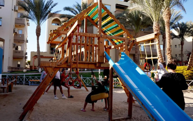 El Karma Aqua Beach Resort