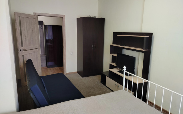Polnotsennaya odnushka na ul. Ordzhonikidze Flat