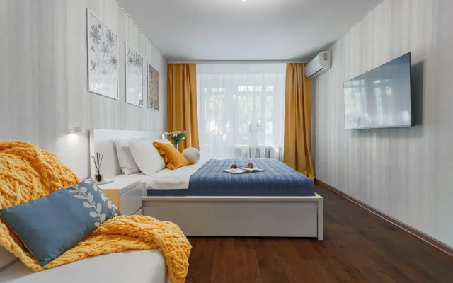 Na Budyonnovskoy 195 Flat
