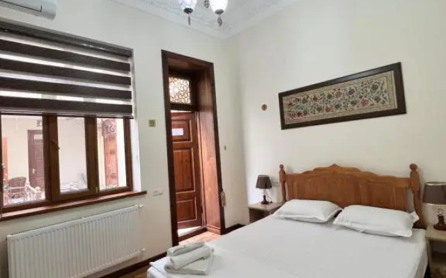 Poyi Kalon Terrace Guest house