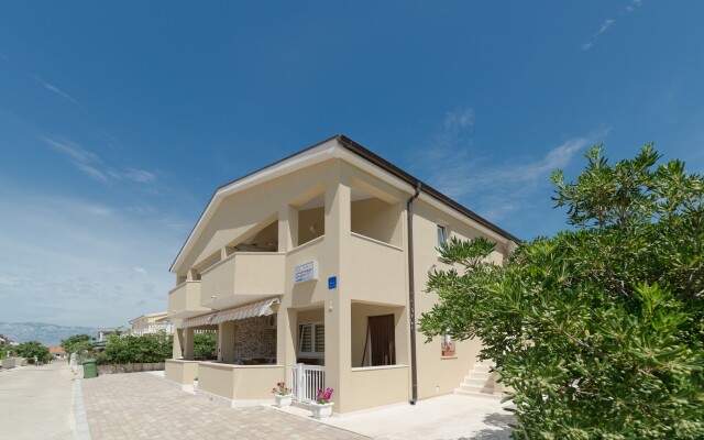 Apartments Jakovljević