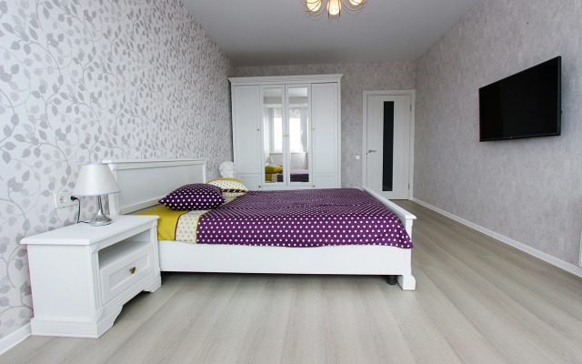 Roskoshnaya Dvukhkomnatnaya s Vidom na More v Feodosii Flat