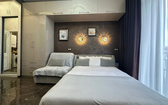 More Kvartir na Pavlika Morozova 24 Apartments