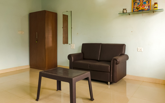 Morjim Paradise Hotel