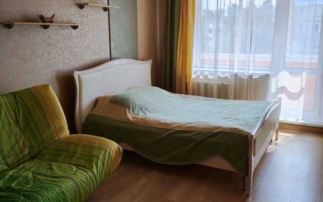 Квартира на Куконковых 142А