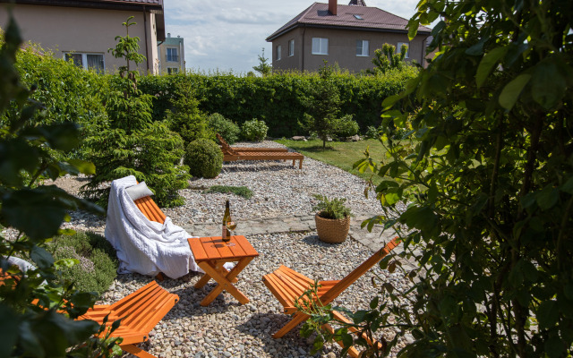 Dom Khudozhnika Private house