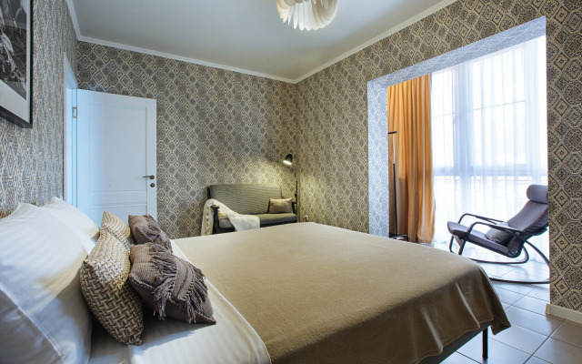 Apart Here Comes The Sun Flat