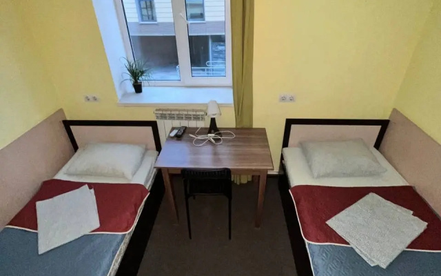 Отель Янрус