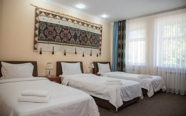 Khan Tengri Hotel
