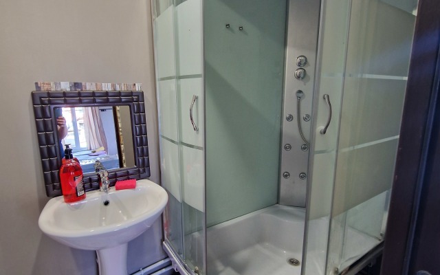 Частный дом на Островского 3