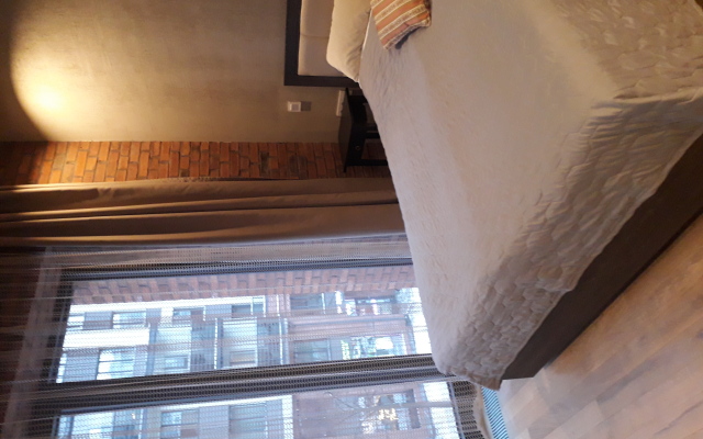 Loft Na Srednem Apartments