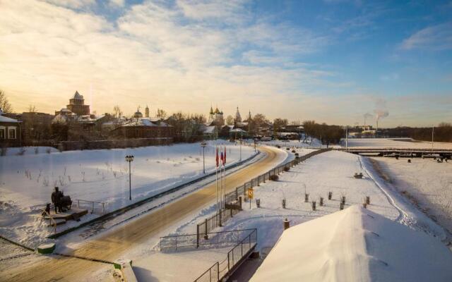 40 Meridian Arbat Hotel