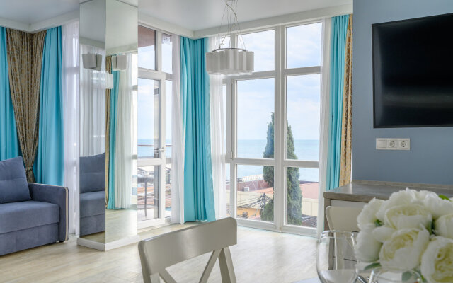 Nizhneimeretinskaya 137A Lorren Red Apartments