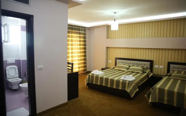 Pogradeci Hotel