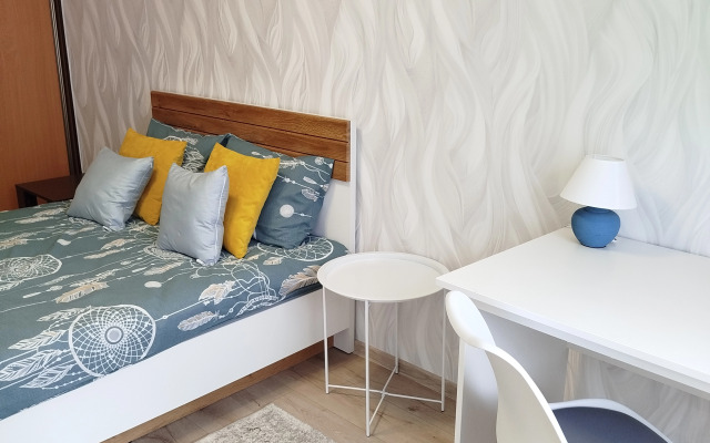 2-Kh Komnatnaya Blizko K Tsentru Flat