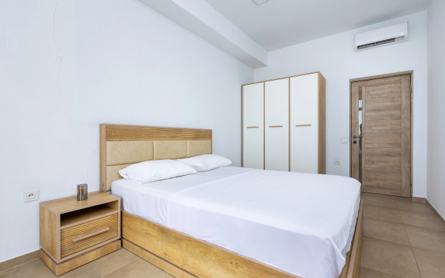 S Sovremennym Dizaynom Na Ulitse Kokhbatsi, Ko1617 Flat