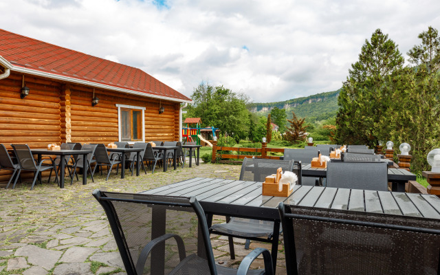 Отель Графская Поляна