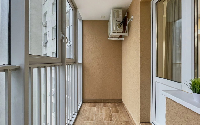 Квартира Уютная и Стильная Студия с Кондиционером в Доме Бизнес-Класса