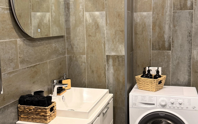 Nizhnyaya Ljgjvaya 11 Flat