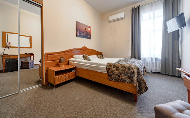 Filippov Na Nevskom 142 Guest House