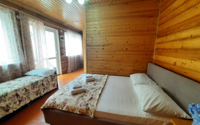 Uyutny Loo Guest House