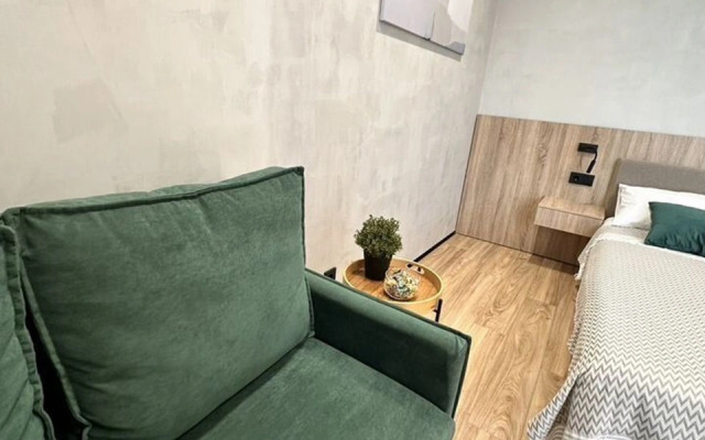 Na Vtorom Etazhe s Balkonom Apartments