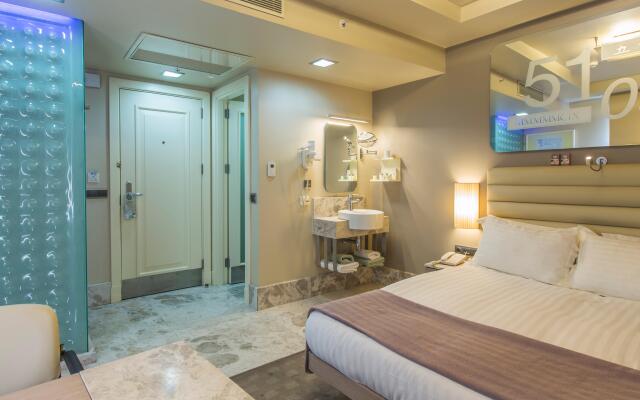 Ramada by Wyndham Istanbul Pera Hotel