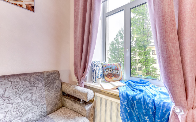 Апартаменты Уютная 2-х уровневая студия в центре Санкт-Петербурга