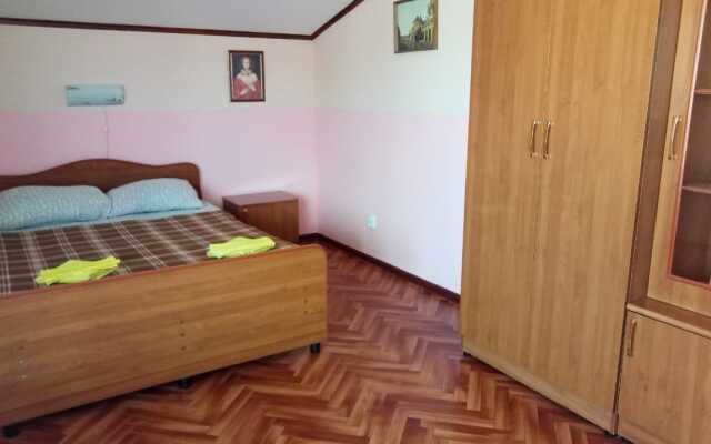 Viktoriya Guest House