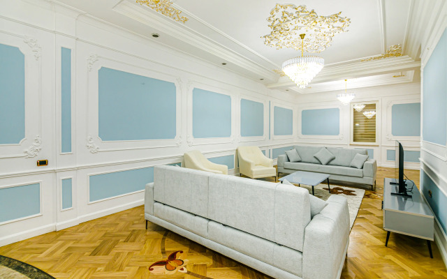 Luxury 7 Bedroom in Nizami Street Apartments