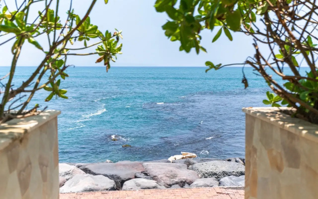 Nalas Villa