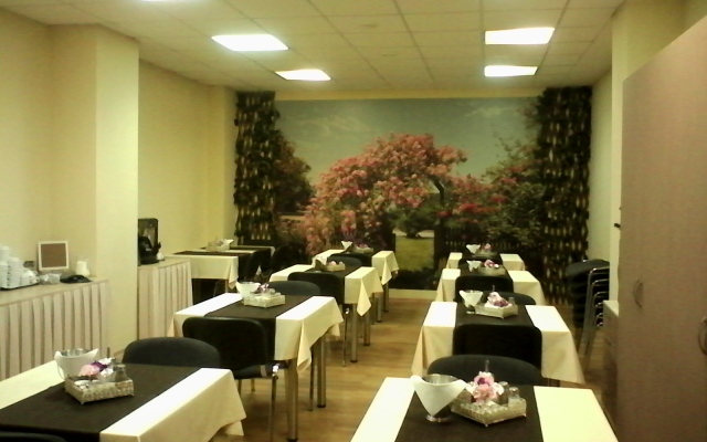 Forest Inn Hotel
