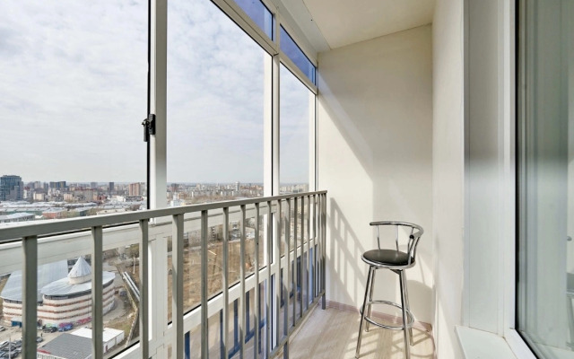 Sovremennaya Komfortnaya Yevrodvushka Na 21 Etazhe Apartments