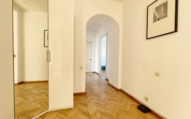 White Na Tverskoy 15 Apartments