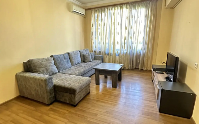 Perte House on Mashtots 15 Apartments