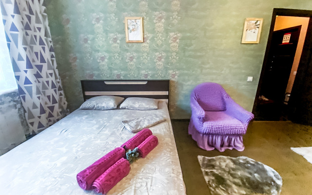 Uyutnaya kvartira vozle Sheremet'evo Flat
