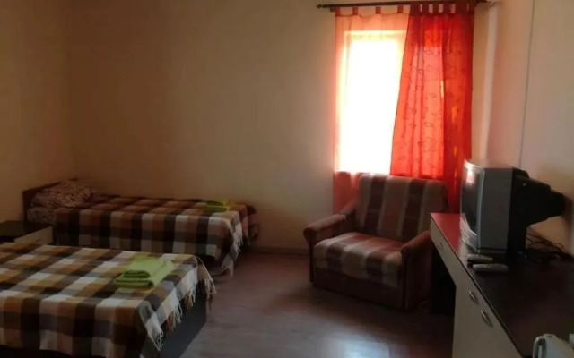 Меблированные Комнаты на Улице Мира 42Б