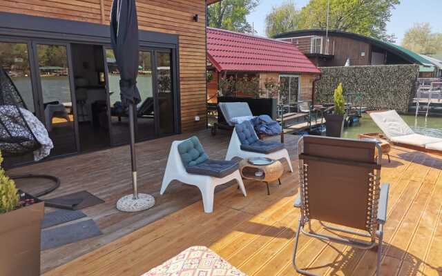 Beach House Belgrade Private house