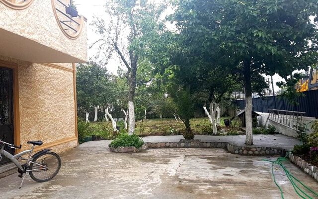 Dom Okolo Morya Guest House