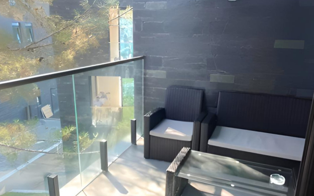 Apartamenty Luchezarny  Apartments