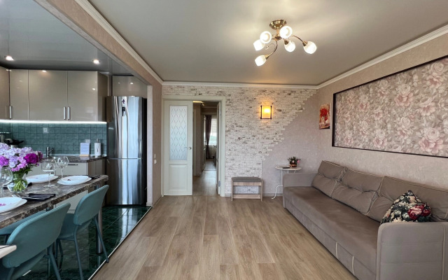 Na Naberezhnoy s Vidom na Zaliv Flat