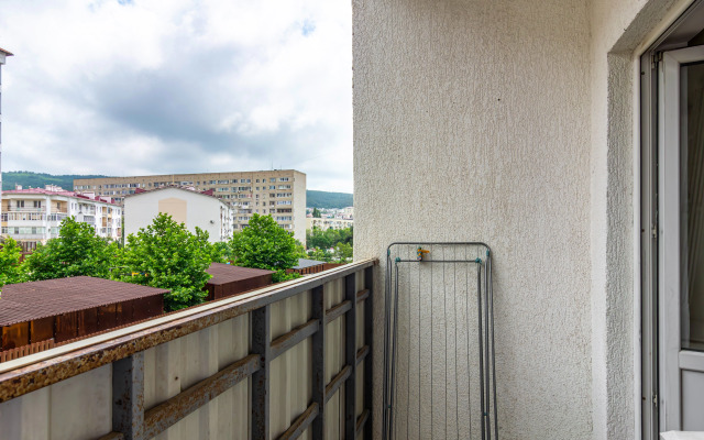 Na Zhukovskogo 18 Flat