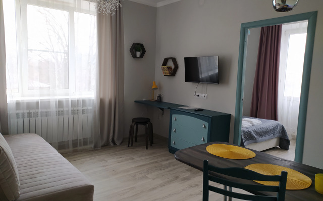 Квартира двухкомнатная с балконом на центральном проспекте