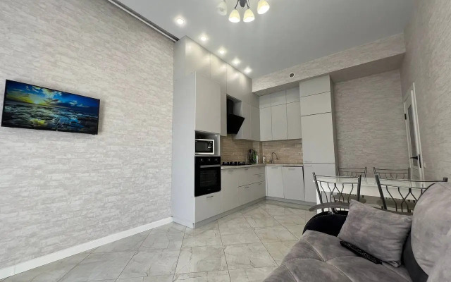 Квартира трехкомнатная Крымская 22