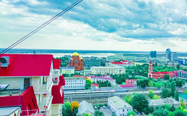 12 etazh,studia 30 kv.m, dzhakuzi,vid ya Volgu, novyi dom, samyi tsentr, vokzal peshkom Apartments