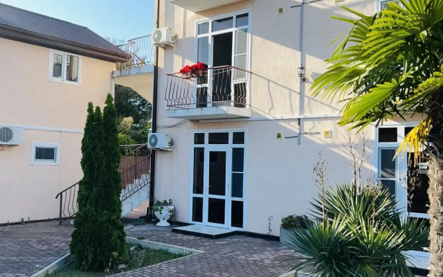 Askar Hotel