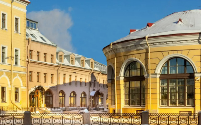 Отель Три Моста