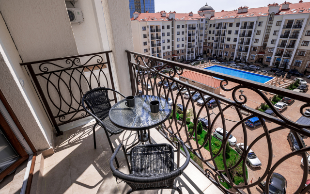 Yevrodvushka Na Beregu Morya S Basseynom Apartments